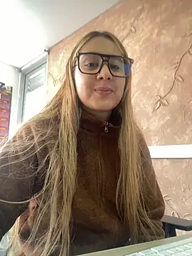 Miabonnett  online show from December 16, 12:09 pm