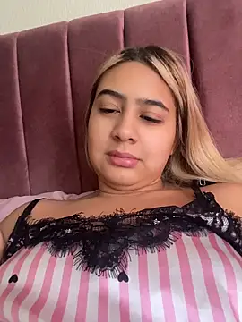 Miabonnett  online show from May 14, 11:51 am