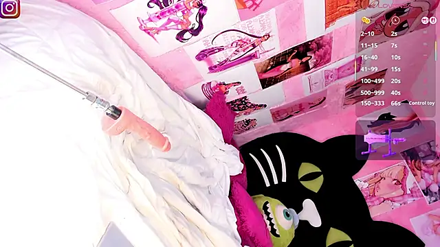 Snapshot of Annita_DirtyyXxx chatting on October 3, 11:12 am Annita DirtyyXxx online show from October 3, 11:12 am