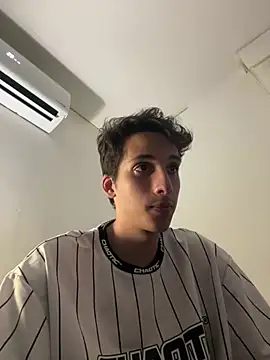 CamiloXx04 online show from January 29, 3:22 am