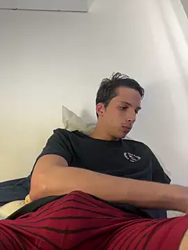 CamiloXx04 online show from January 19, 9:23 pm