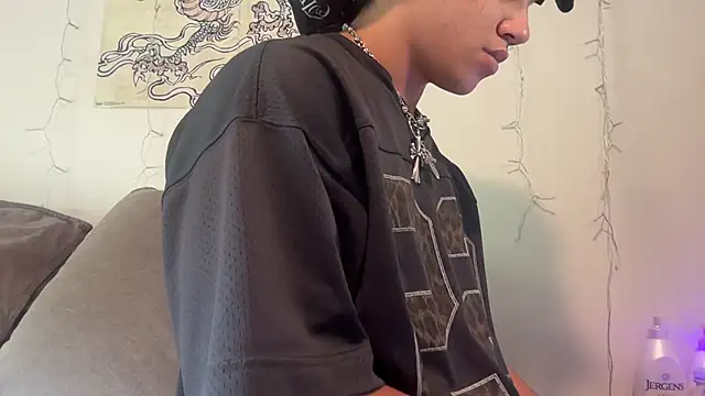 Snapshot of tsjaden777 chatting on June 12, 6:38 pm tsjaden777 online show from June 12, 6:38 pm