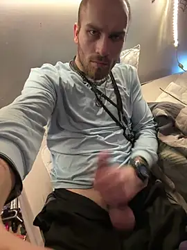 pervy devil online show from April 3, 10:05 pm