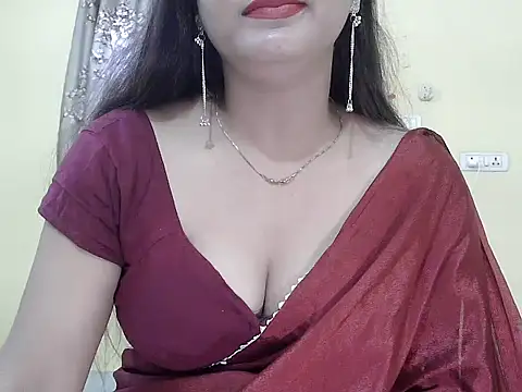 Snapshot of Model-Tanya chatting on May 7, 9:56 am Model-Tanya online show from May 7, 9:56 am