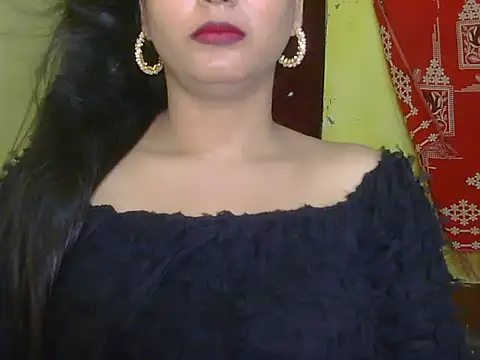 Snapshot of Model-Tanya chatting on February 19, 11:28 am Model-Tanya online show from February 19, 11:28 am