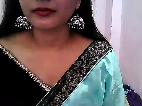 Snapshot of Model-Tanya chatting on February 5, 5:42 pm Model-Tanya online show from February 5, 5:42 pm