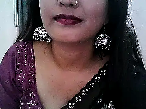 Snapshot of Model-Tanya chatting on February 2, 5:04 pm Model-Tanya online show from February 2, 5:04 pm