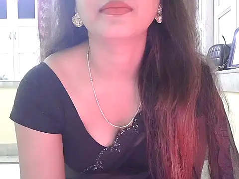 Snapshot of Model-Tanya chatting on November 18, 3:48 pm Model-Tanya online show from November 18, 3:48 pm