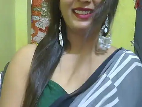 Snapshot of Model-Tanya chatting on February 10, 10:53 am Model-Tanya online show from February 10, 10:53 am