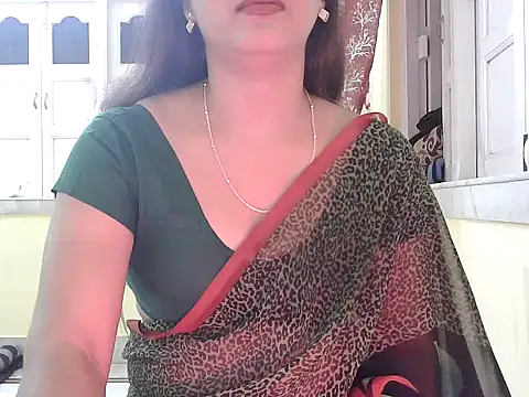 Snapshot of Model-Tanya chatting on November 21, 3:55 pm Model-Tanya online show from November 21, 3:55 pm