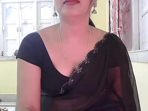 Snapshot of Model-Tanya chatting on December 4, 10:58 am Model-Tanya online show from December 4, 10:58 am