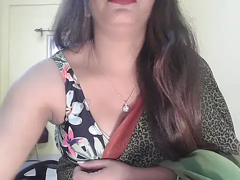 Model-Tanya online show from December 19, 9:33 am