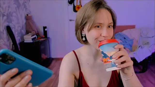 Malinax online show from April 10, 1:51 pm