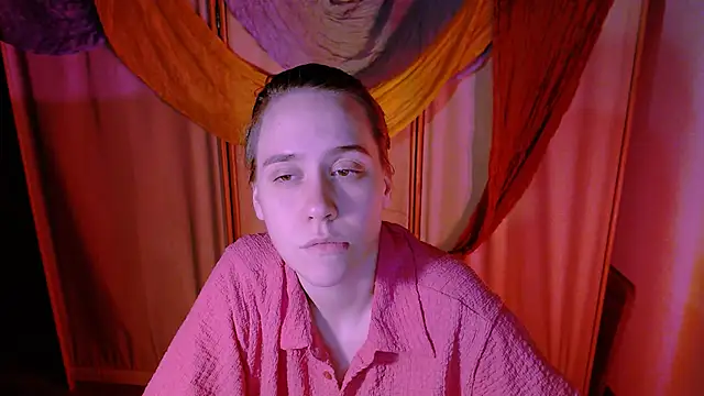 Snapshot of Malinax chatting on October 16, 10:29 pm Malinax online show from October 16, 10:29 pm