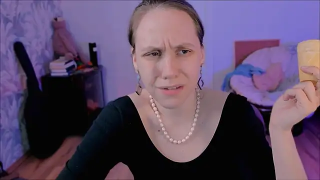 Malinax online show from April 9, 1:39 pm