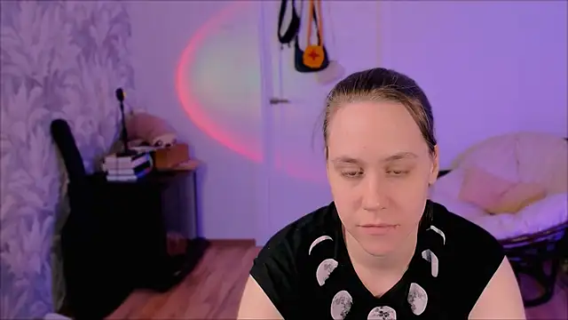 Malinax online show from March 8, 1:36 pm