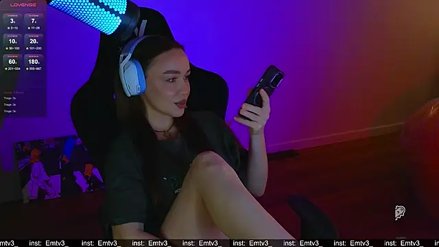 Emili1- online show from April 10, 10:44 am