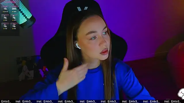 Emili1- online show from April 9, 10:43 am