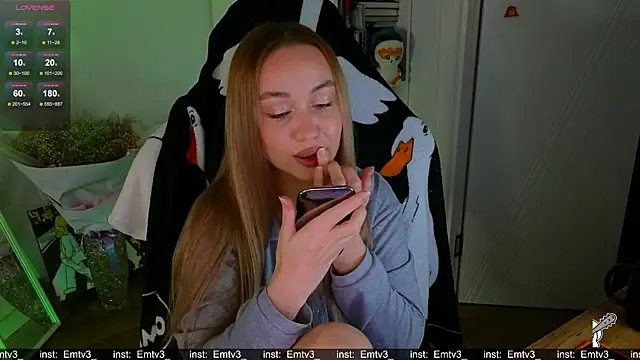 Emili1- online show from January 12, 10:00 am