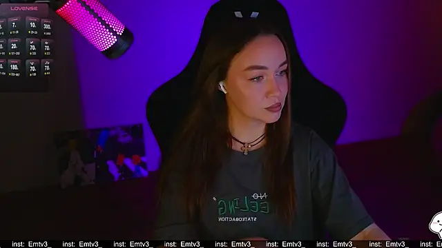 Emili1- online show from April 3, 10:43 am