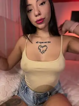 eva elifee online show from October 28, 12:00 am