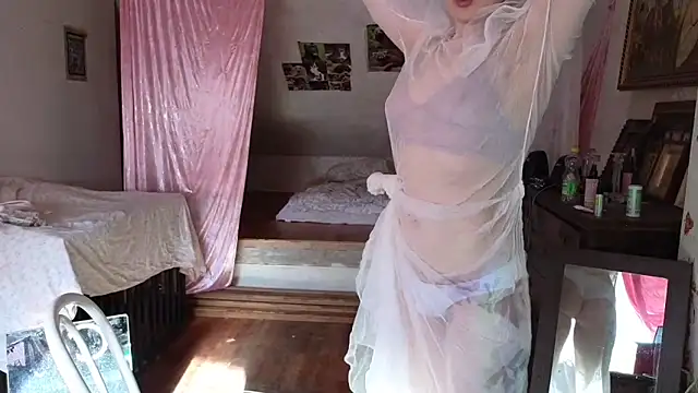 Snapshot of MAMA69LAMA chatting on May 16, 2:49 pm MAMA69LAMA online show from May 16, 2:49 pm