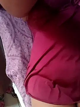 Snapshot of Grazzy85 chatting on February 6, 12:04 pm Grazzy85 online show from February 6, 12:04 pm