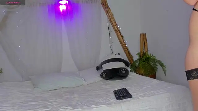  RedMoon online show from January 9, 9:33 pm