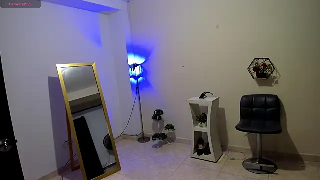 amelyaDreams online show from November 12, 7:18 pm