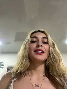 Snapshot of emma_oxford chatting on March 1, 2:48 am emma oxford online show from March 1, 2:48 am