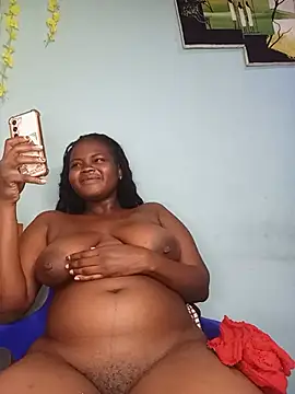 Snapshot of freaky_belle chatting on June 27, 12:49 am freaky belle online show from June 27, 12:49 am