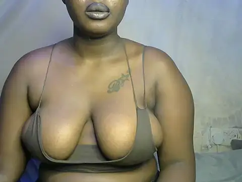 Snapshot of freaky_belle chatting on March 2, 3:56 am freaky belle online show from March 2, 3:56 am