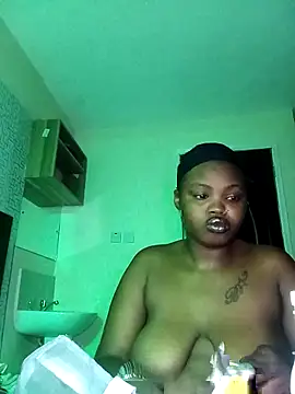 Snapshot of freaky_belle chatting on October 31, 3:58 am freaky belle online show from October 31, 3:58 am