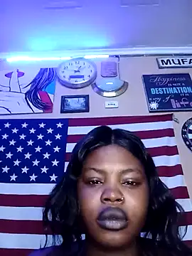 Snapshot of freaky_belle chatting on October 16, 5:16 am freaky belle online show from October 16, 5:16 am