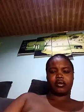 Snapshot of freaky_belle chatting on December 18, 4:17 am freaky belle online show from December 18, 4:17 am