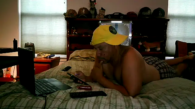 pimpdaddy4ever online show from May 2, 2:22 pm