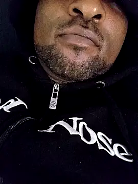 Snapshot of Beto0815 chatting on February 9, 5:22 pm Beto0815 online show from February 9, 5:22 pm