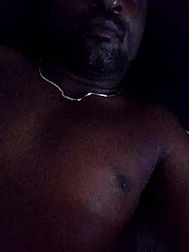 Snapshot of Beto0815 chatting on February 7, 3:03 am Beto0815 online show from February 7, 3:03 am