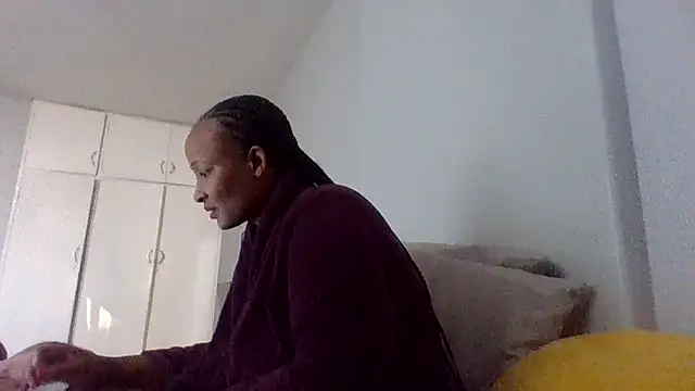 BabeAssXX online show from March 10, 2:43 pm