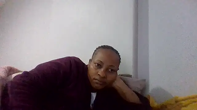 Snapshot of BabeAssXX chatting on June 27, 5:35 am BabeAssXX online show from June 27, 5:35 am