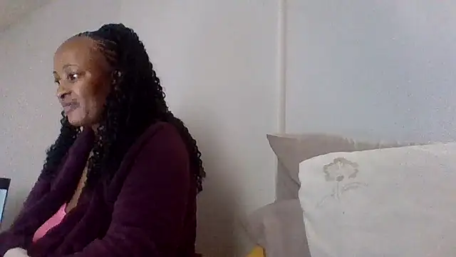 BabeAssXX online show from May 25, 6:34 am