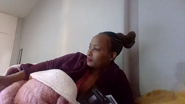 Snapshot of BabeAssXX chatting on July 7, 2:42 pm BabeAssXX online show from July 7, 2:42 pm
