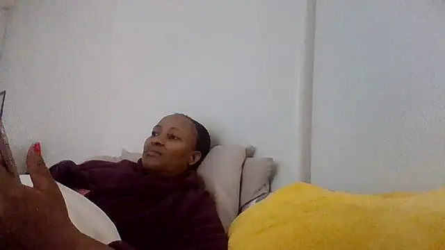 BabeAssXX online show from March 20, 5:30 am