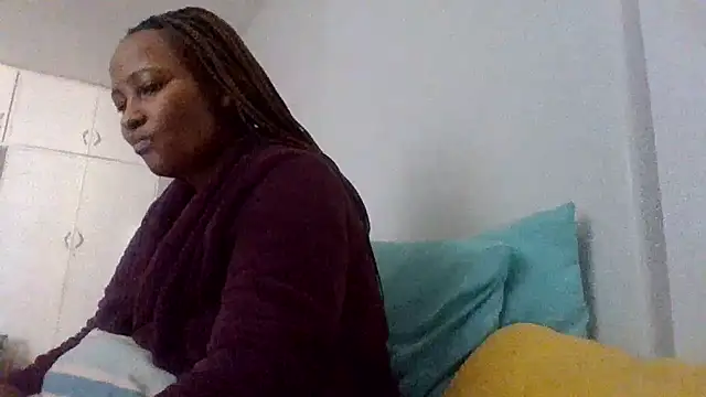 BabeAssXX online show from May 14, 8:22 am