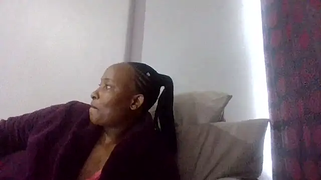 BabeAssXX online show from October 29, 8:02 am