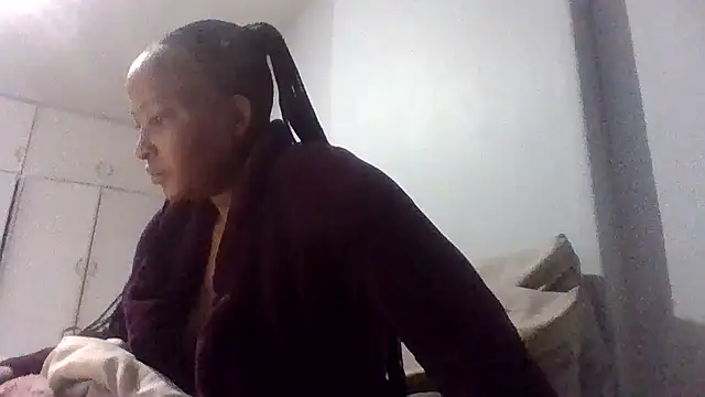 BabeAssXX online show from November 16, 5:12 am