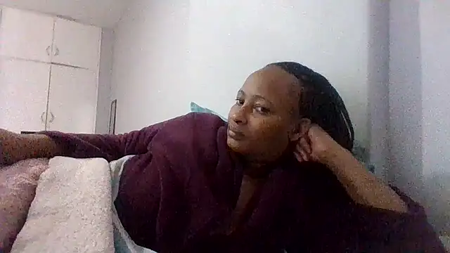 BabeAssXX online show from October 11, 5:41 am