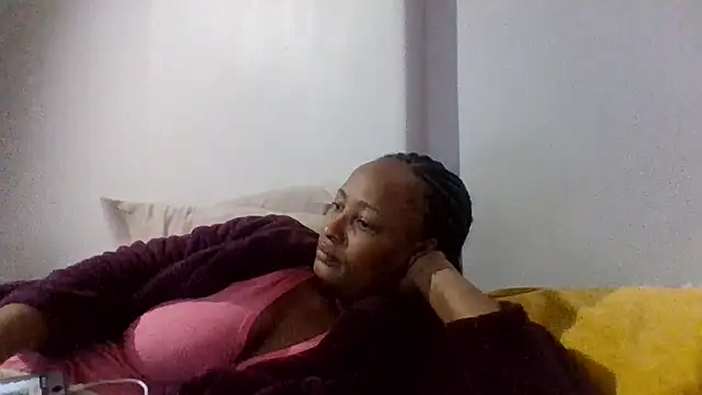 BabeAssXX online show from March 15, 5:36 am