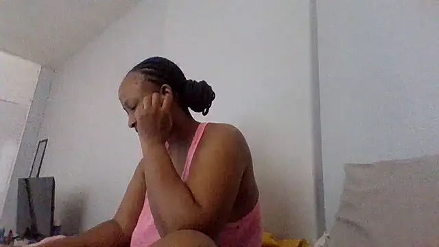 BabeAssXX online show from March 9, 6:17 am