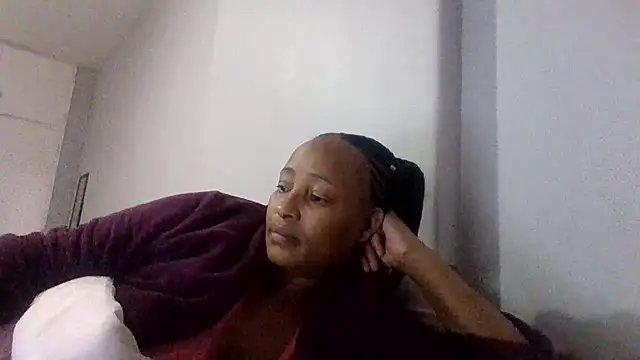 BabeAssXX online show from November 7, 4:28 am